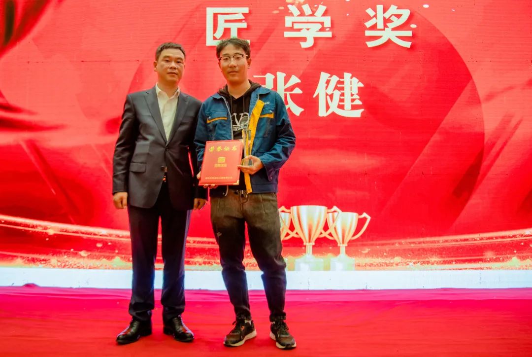 1619162598132550.jpg 4.20第五张.jpg