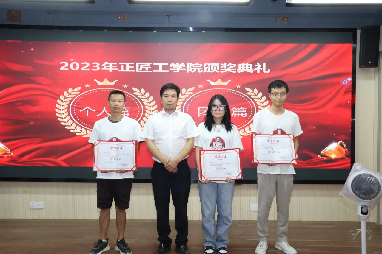 1692931395729775.png image.png