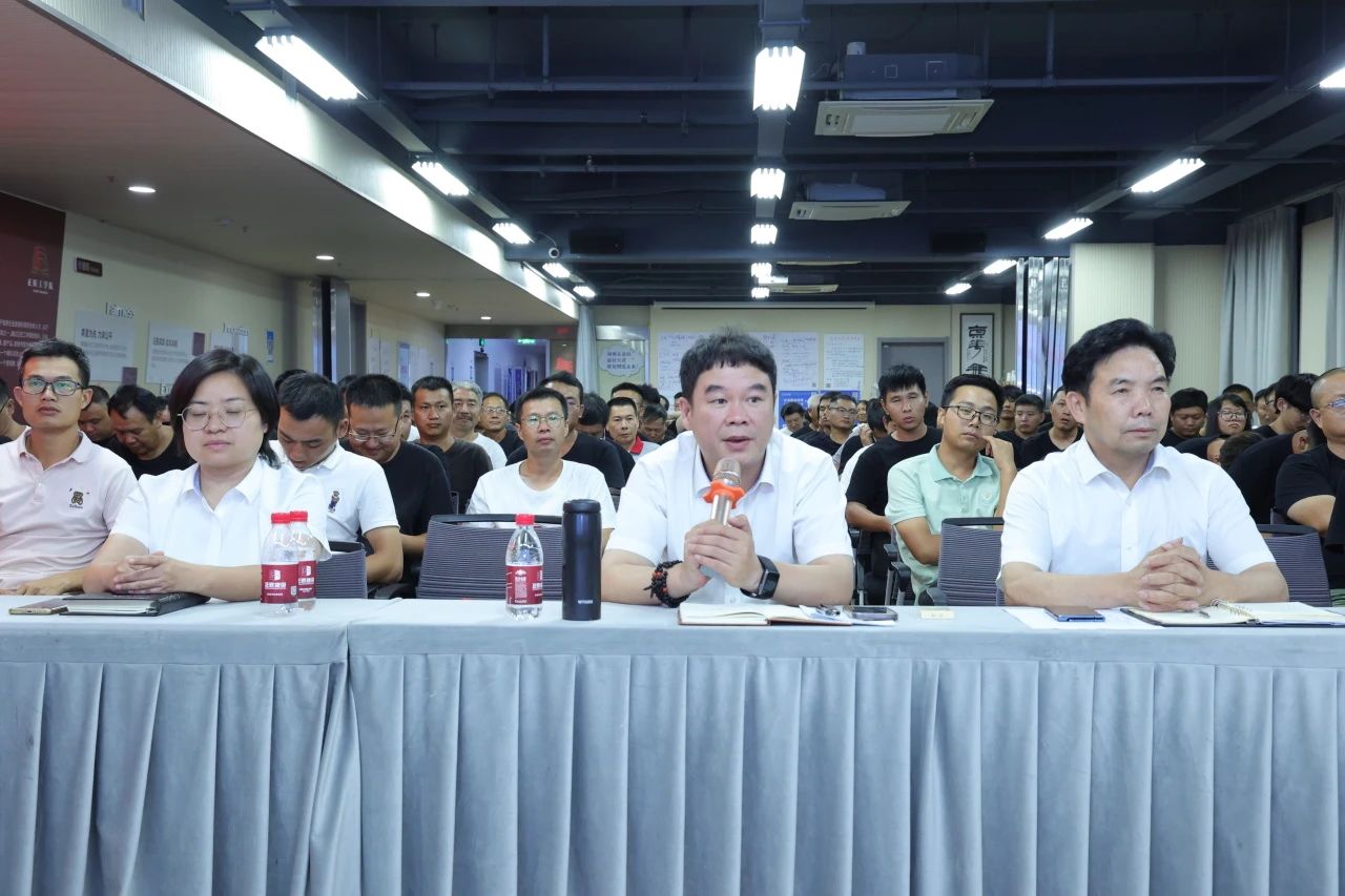 1698652259126775.jpg da4c8e2de821e3912430d784bfc3a778.jpg