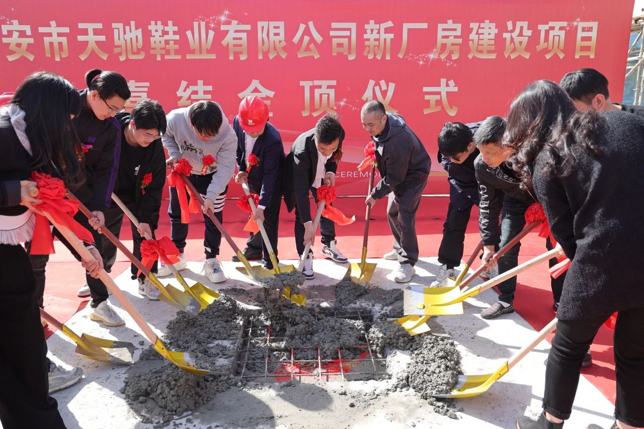 1700792000240676.jpg a5813f688a7c40fc8ed49981387f6b47.jpg