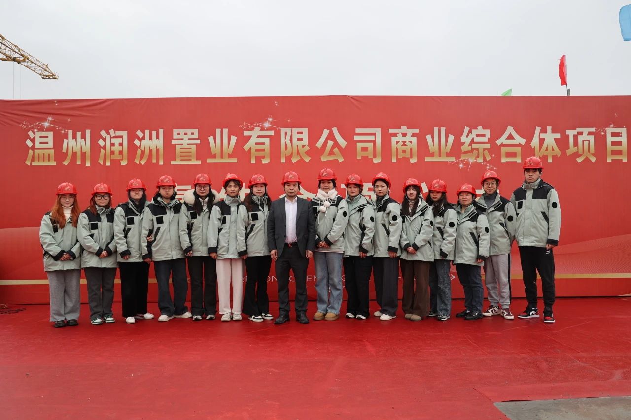 1706959293114679.jpg 83d36515546e8844568ad1bc727afefb.jpg