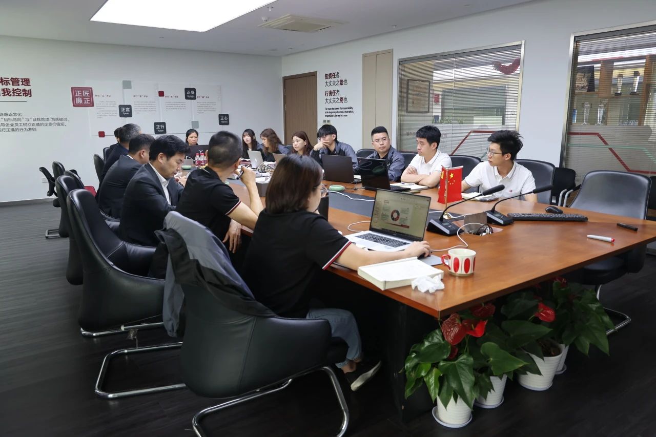 1716772569415557.jpg 99fb864e26d39ff0fdf9026bd759e257.jpg