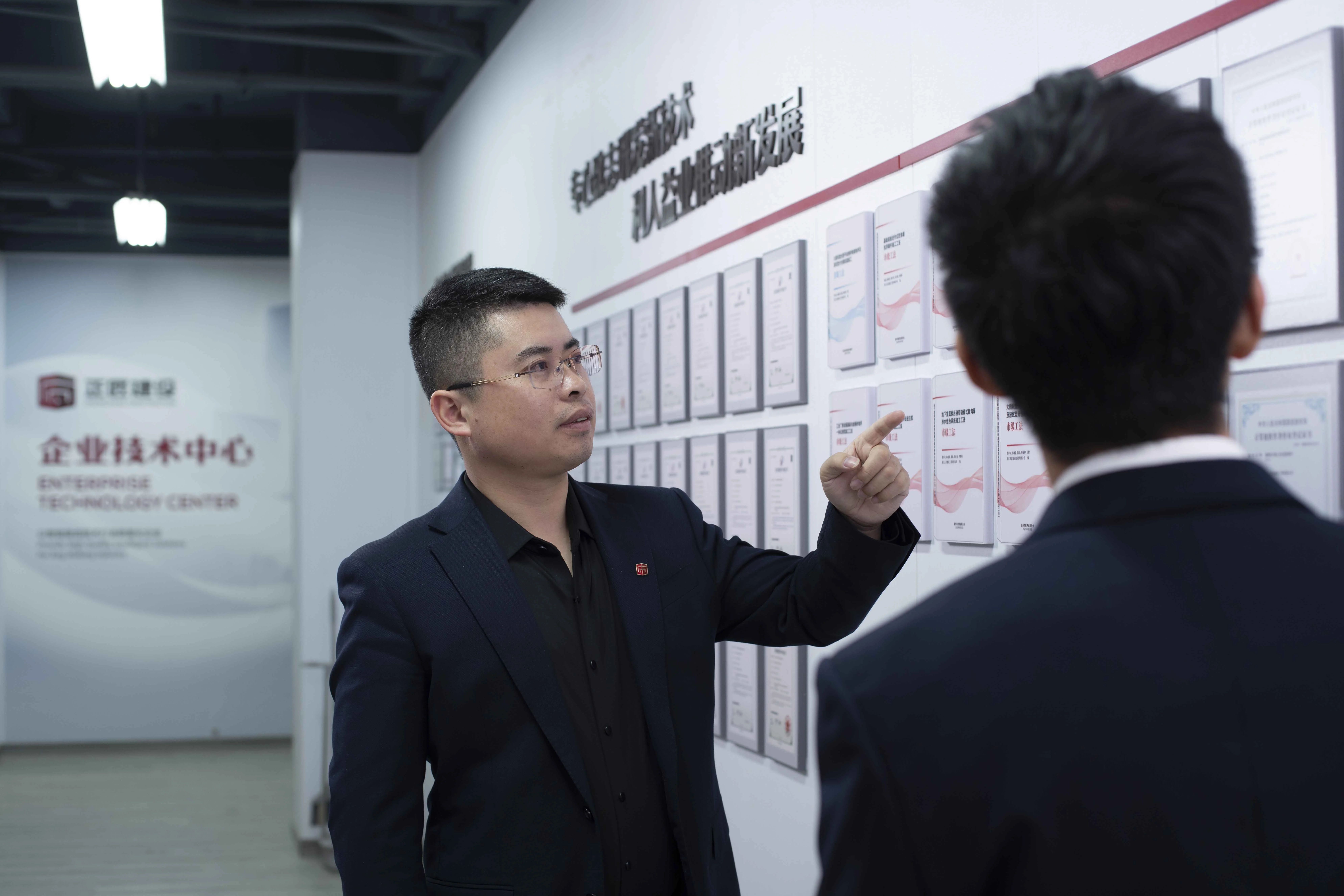 1716775790751851.jpg 0f5c2b411698b34ef01b0a8154fde187.jpg