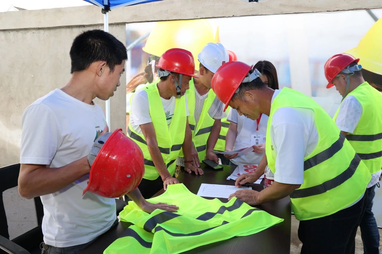 1722216786260428.jpg 8f36194a44491a1fd787421493d0d132.jpg