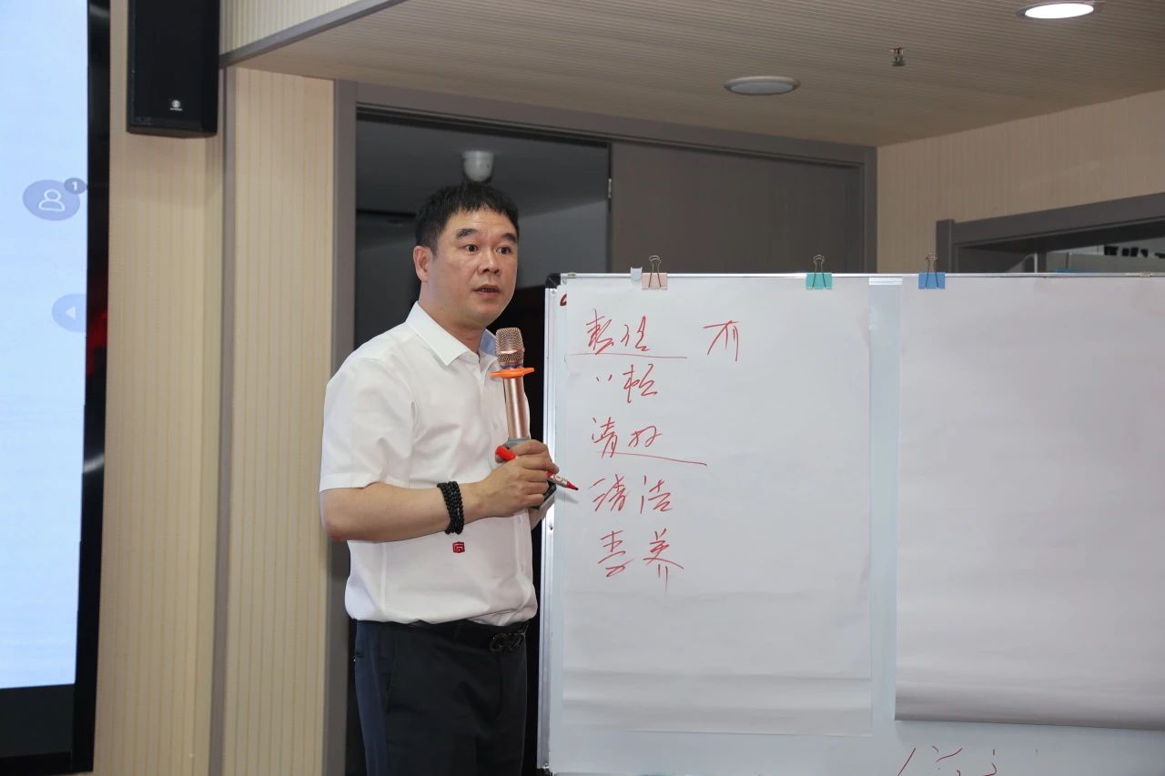 1722217738122614.jpg 3f82f767aa19940fe1b544351edac2b4.jpg