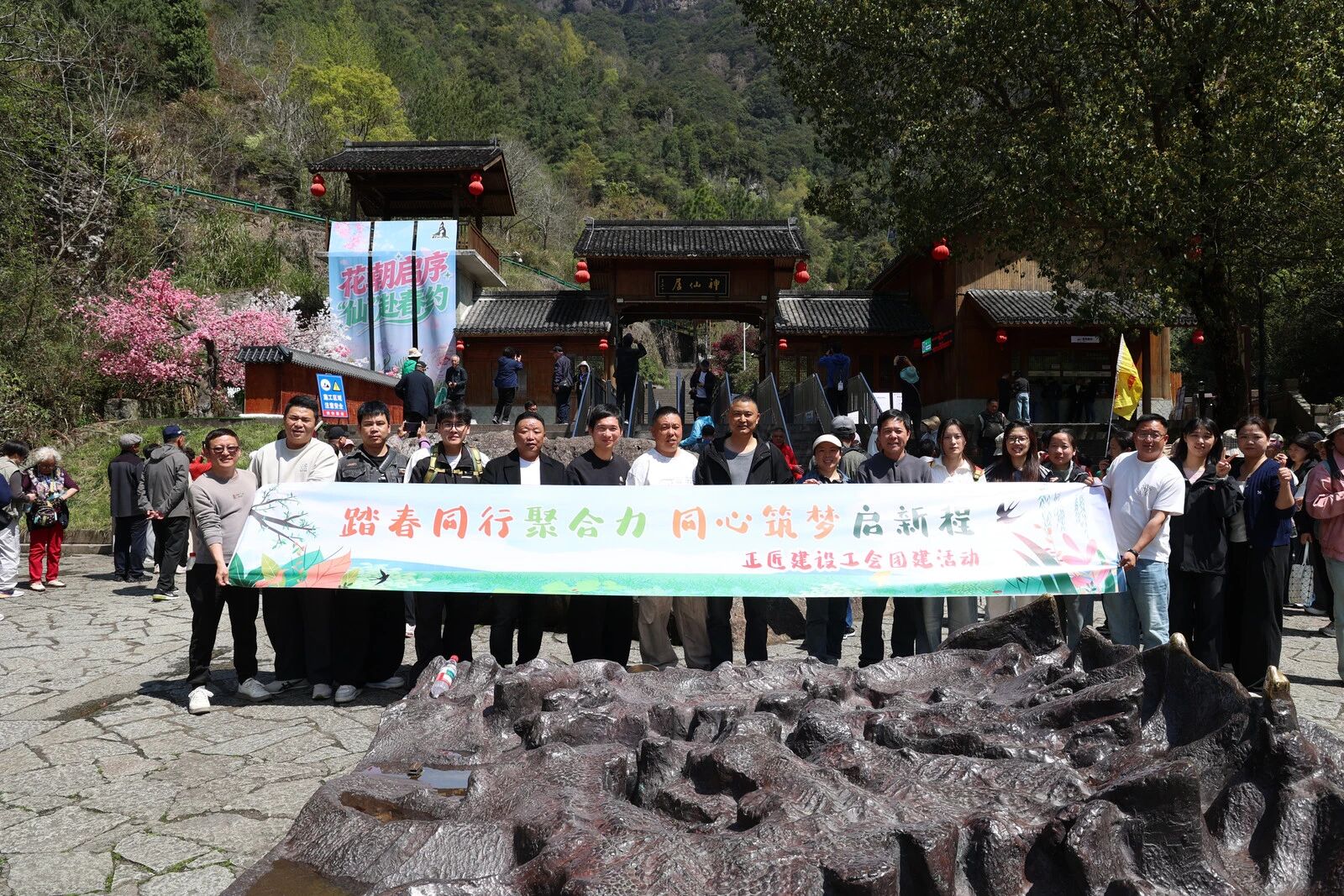 1774945356692467.jpg f5e1c6ef8055bbd6e112ab28ae538793.jpg