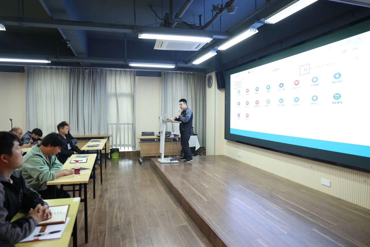 e021f90204fb68e70f1b6b54361f523b.jpg